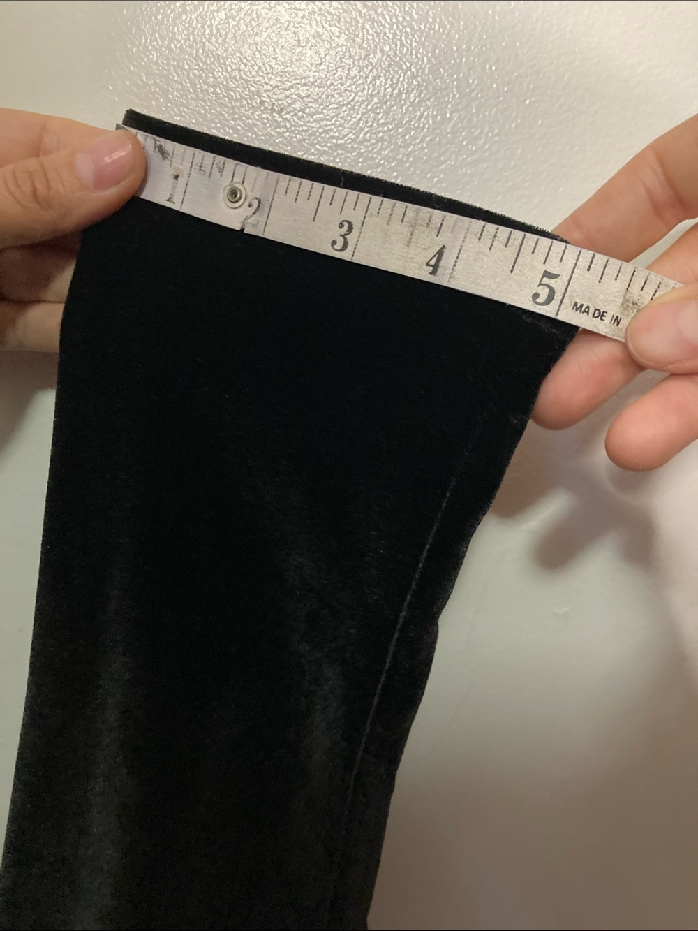 Black Velvet Leggings for Women - Sleek Everyday Stretch - Picture 7 of 7